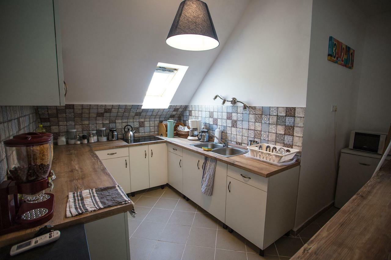 Gyulavezér Lovasbirodalma Gyulakeszi Habitación foto